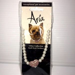 NWT Aria Pink stone heart “ Pet “necklace 💕Chloe Pink Heart Collection